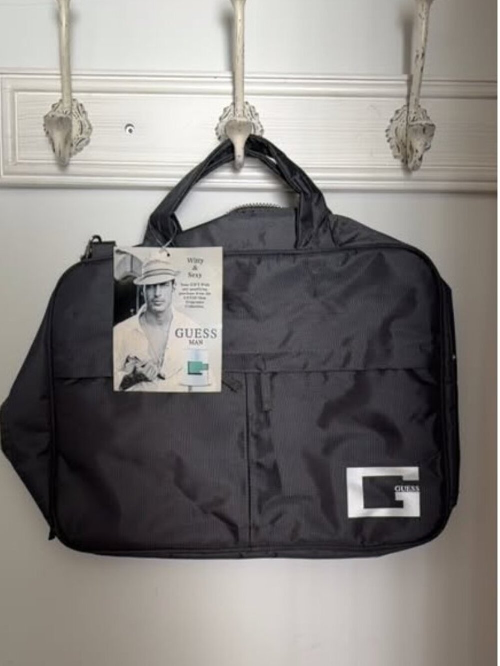 New! Guess Messenger Bag Padded Laptop Bag